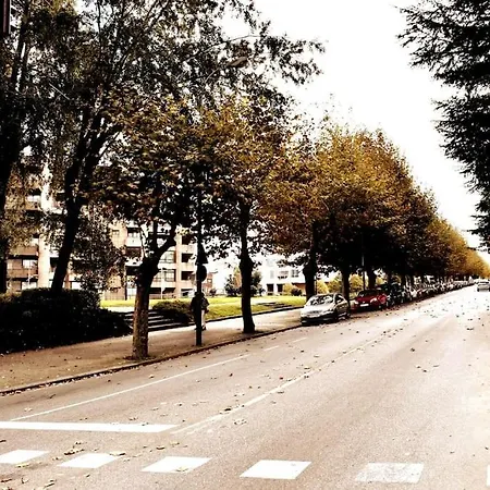Vistas A La Ria Y Garaje En El Castro, Centro Appartamento *