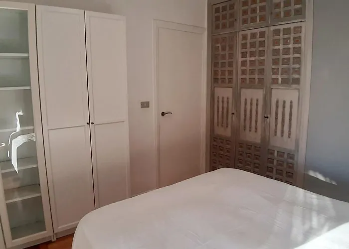 Vistas A La Ria Y Garaje En El Castro, Centro Apartment Vigo