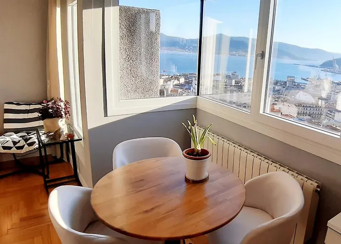 Vistas A La Ria Y Garaje En El Castro, Centro * Vigo