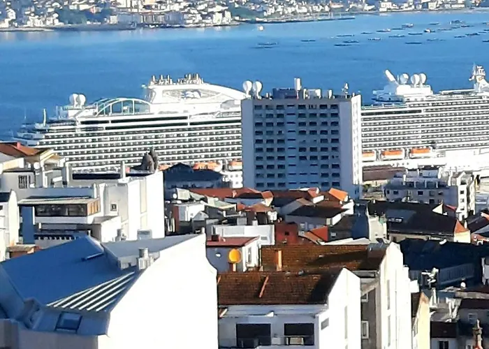 Apartment Vistas A La Ria Y Garaje En El Castro, Centro *